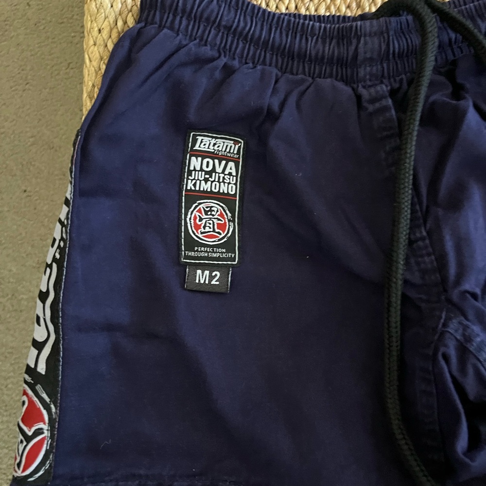 Tatami Kid’s Navy Blue Jiu-Jitsu Gi for boy or girl size M2 - Picture 4 of 4